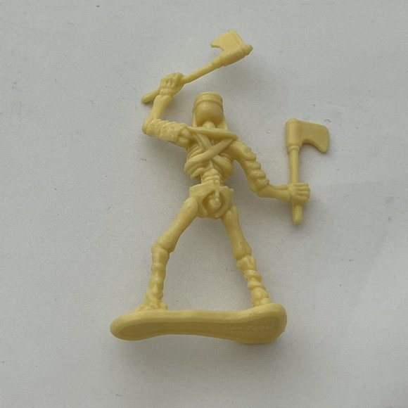 Lot Of Five Mini Plastic Battling Skeleton Pirate Figures Toysmith - Picture 9 of 14